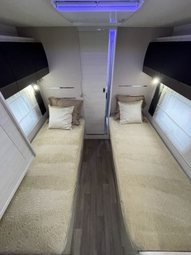 Chausson Challenger Mageo 357 ENKELE BEDDEN + HEFBED UNIEKE INDELING