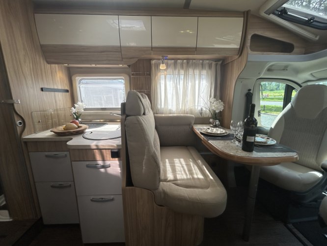 Hymer T598 CL QUEENSBED 6.99M EURO6 FIETSENDRAGER LIFT  foto: 5