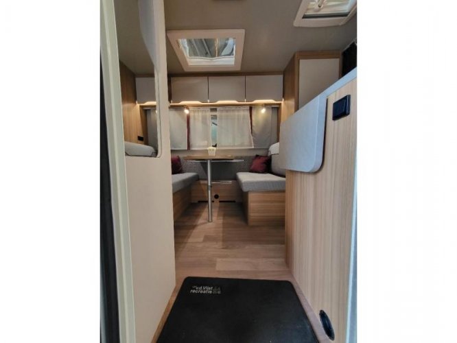 Weinsberg CaraTwo Edition Hot 390 QD incl. voortent  foto: 1