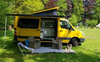 Mercedes-Benz 2 pers. Mercedes-Benz camper huren in Woudsend? Vanaf € 103 p.d. - Goboony