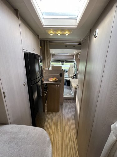 Adria Matrix Supreme 687 SL ENKELE BEDDEN+HEFBED ALDE+ALKO foto: 9