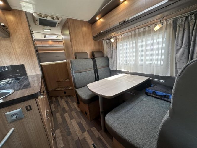 Knaus Sky Traveller 650 DG 6-Persoons Dakairco 150PK  foto: 5