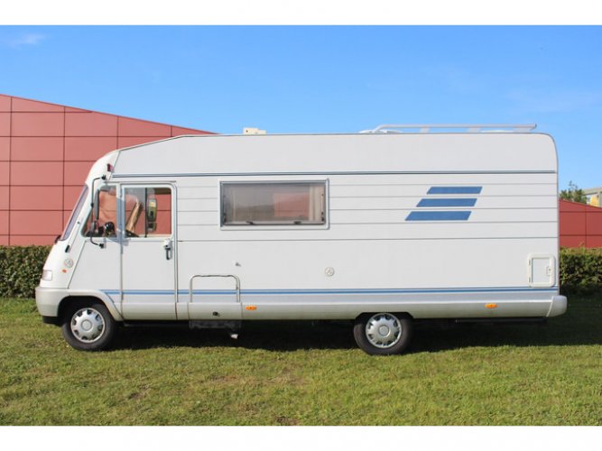 Fiat B654 Hymer 2.5 Tdi, 6 persoons, frans bed, cruise control. foto: 7
