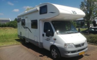 McLouis 5 pers. Rent a McLouis motorhome in Asperen? From € 99 pd - Goboony