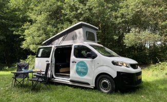 Fixxter 2 pers. Rent a Fixxter camper in Leeuwarden? From € 84 pd - Goboony