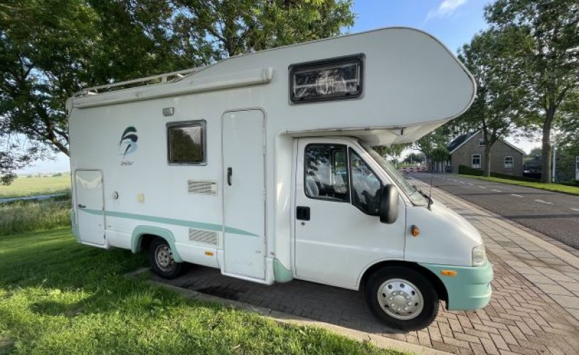 Fiat 6 pers. Rent a Fiat camper in Mijnsheerenland? From € 79 pd - Goboony photo: 0