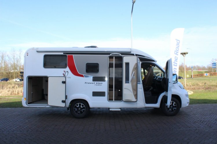 Búrstner Travel Van. Citroen 163 PK, Half-integraal, Enkele-bedden, Motor-airco, 48.080 km, Lengte 6.60 m. Breedte 2.15 m. IN. NW. ST Marum