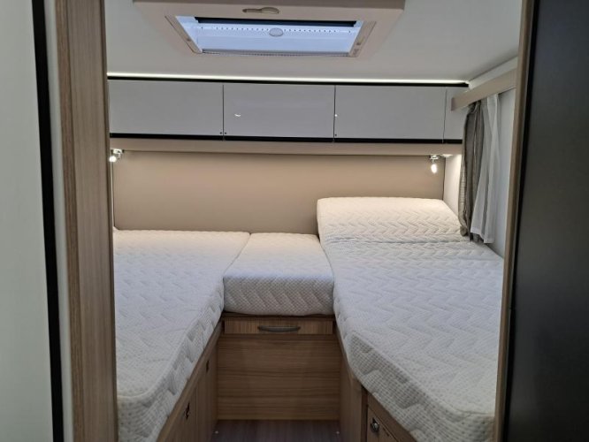 Adria Compact Supreme DL Airco Levelsyst vloerverw  foto: 19