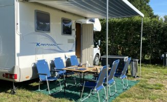 Rimor 6 pers. Rent a Rimor motorhome in Rouveen? From € 79 pd - Goboony