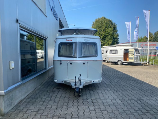 Eriba Touring Pan Familia 310 zo goed als nieuw Hordeur foto: 17