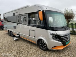 Niesmann+Bischoff Arto 88 EK 204-PK Integral Automatic Palace on wheels of the 1st Owner. Single Beds & Folding Bed Full of Extras!