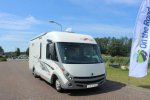 Carthago 4.2  Integraal 2.3 M-jet 148 PK, Alko chassis light, Motor-airco, Hefbed & dwarsbed, Garage, Draaistoelen voor, L zit, zij-zit, etc. Marum (Groningen) foto: 3