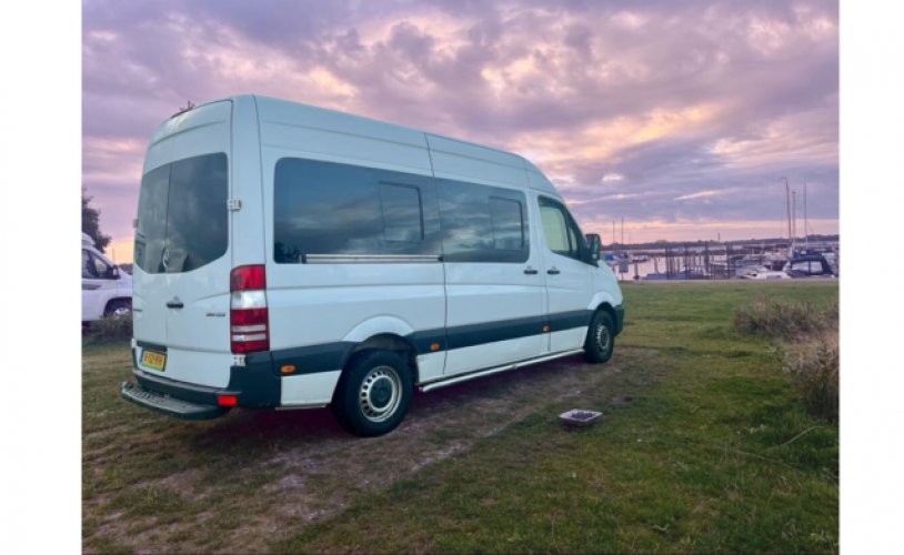 Mercedes Benz 3 pers. Rent a Mercedes-Benz camper in Arnhem? From € 84 pd - Goboony photo: 0