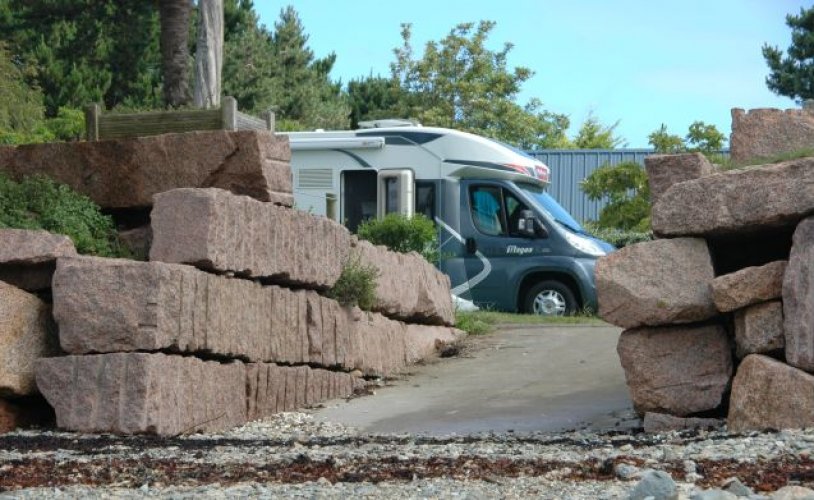 Chausson 4 pers. Rent a Chausson camper in Zeewolde? From € 109 pd - Goboony photo: 1