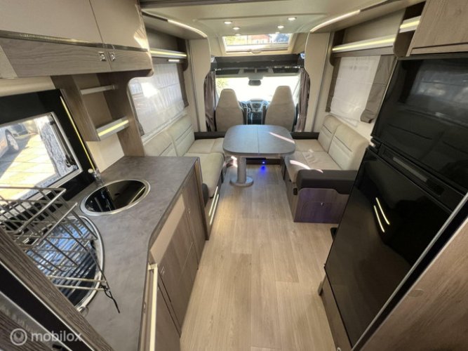 Chausson Titanium 640 xxl paviljoenbed en automaat foto: 9