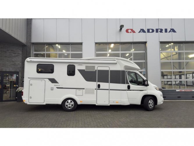 Adria Matrix Axess 670 SL