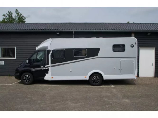 Sunlight T68 Adventure Edition halfintegraal camper 